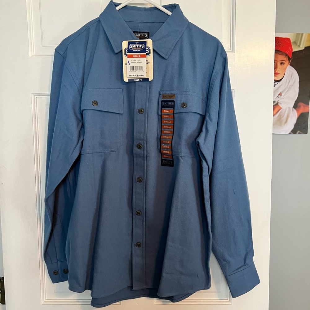 NWT Smiths Work Wear Blue Easy Fit Button Down Medium
